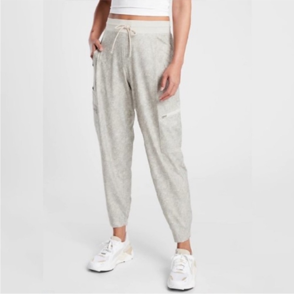 BOGO! ATHLETA Venture Printed Pant Viper Joggers Pants Size 6 Tall